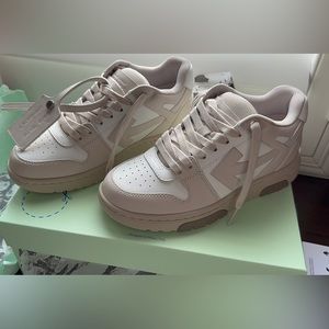 Out Of Office OFF-WHITE sneakers
